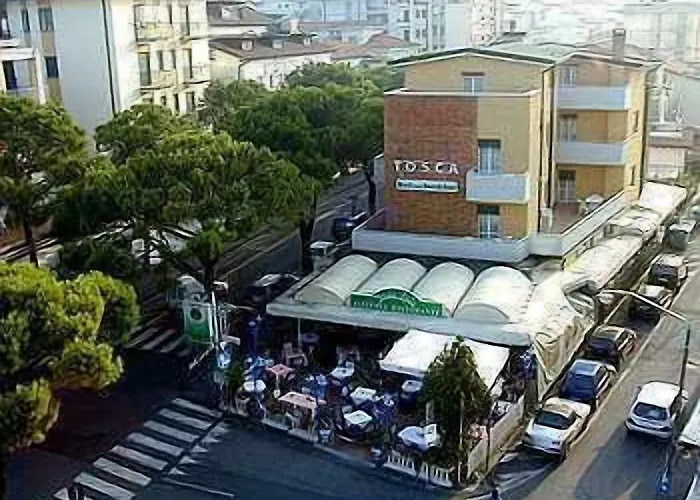 Garni Tosca *
